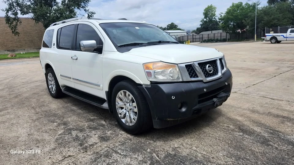 2015 Nissan Armada - Image 2 of 8