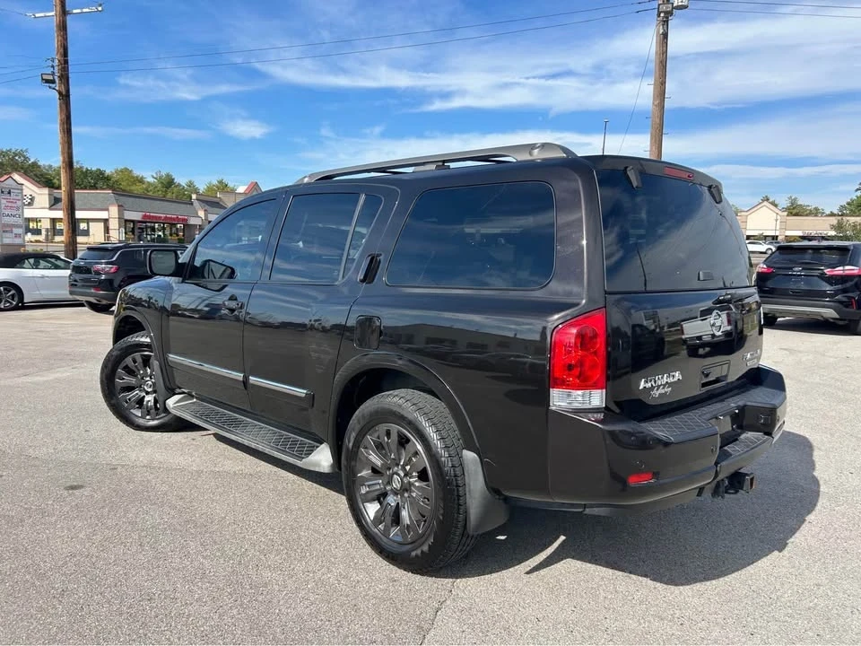 2015 Nissan Armada - Image 4 of 8