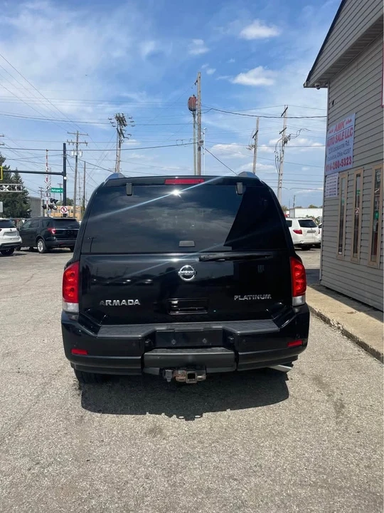 2015 Nissan Armada - Image 4 of 15