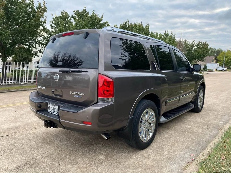 2015 Nissan Armada - Image 2 of 20