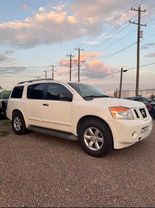2015 Nissan Armada - Image 2 of 11