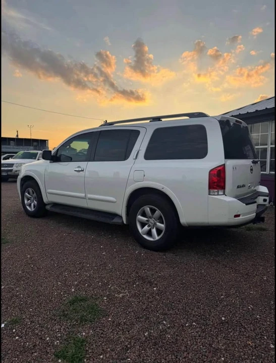 2015 Nissan Armada - Image 3 of 10