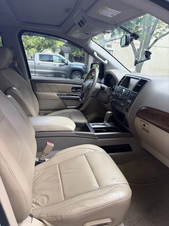 2015 Nissan Armada - Image 17 of 17