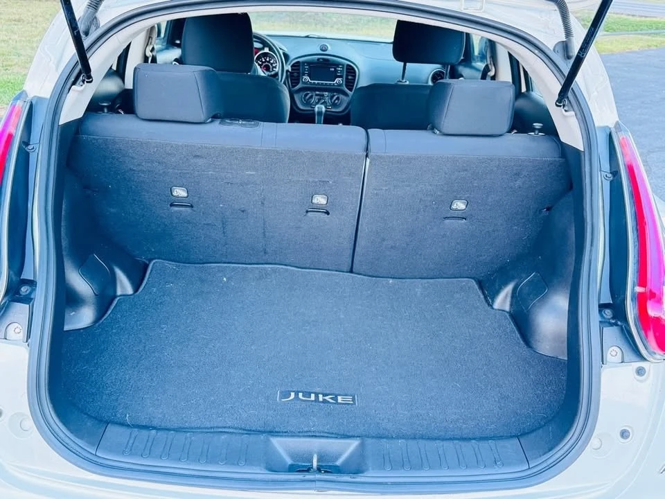 2015 Nissan Juke - Image 12 of 18