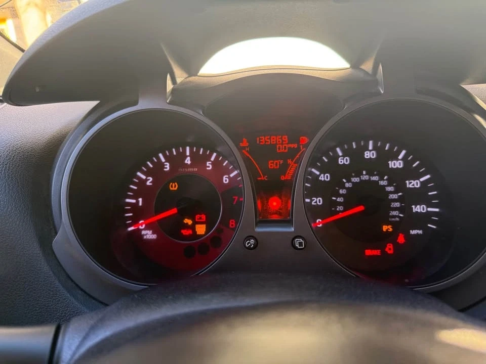 2015 Nissan Juke - Image 8 of 16