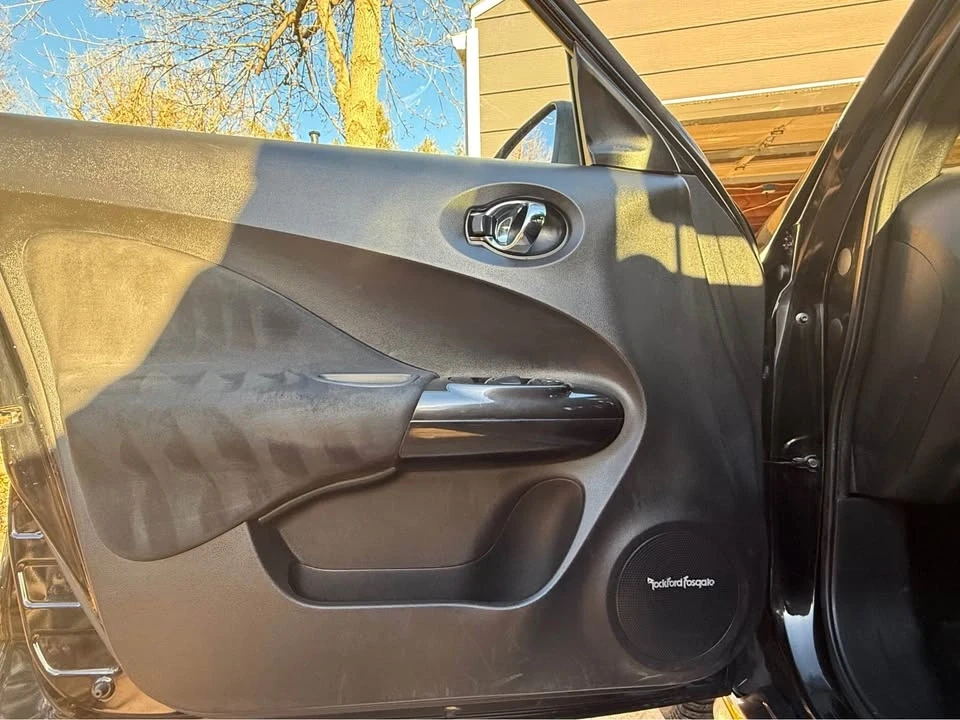 2015 Nissan Juke - Image 13 of 16