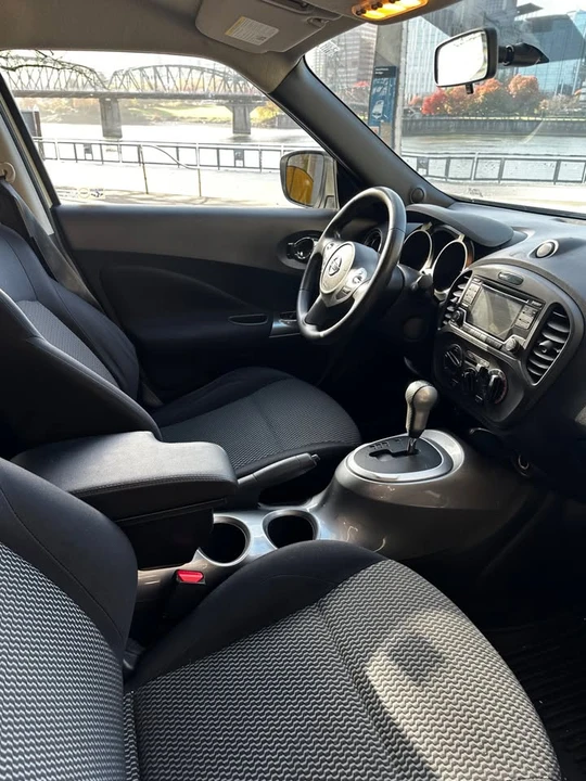 2015 Nissan Juke - Image 8 of 16
