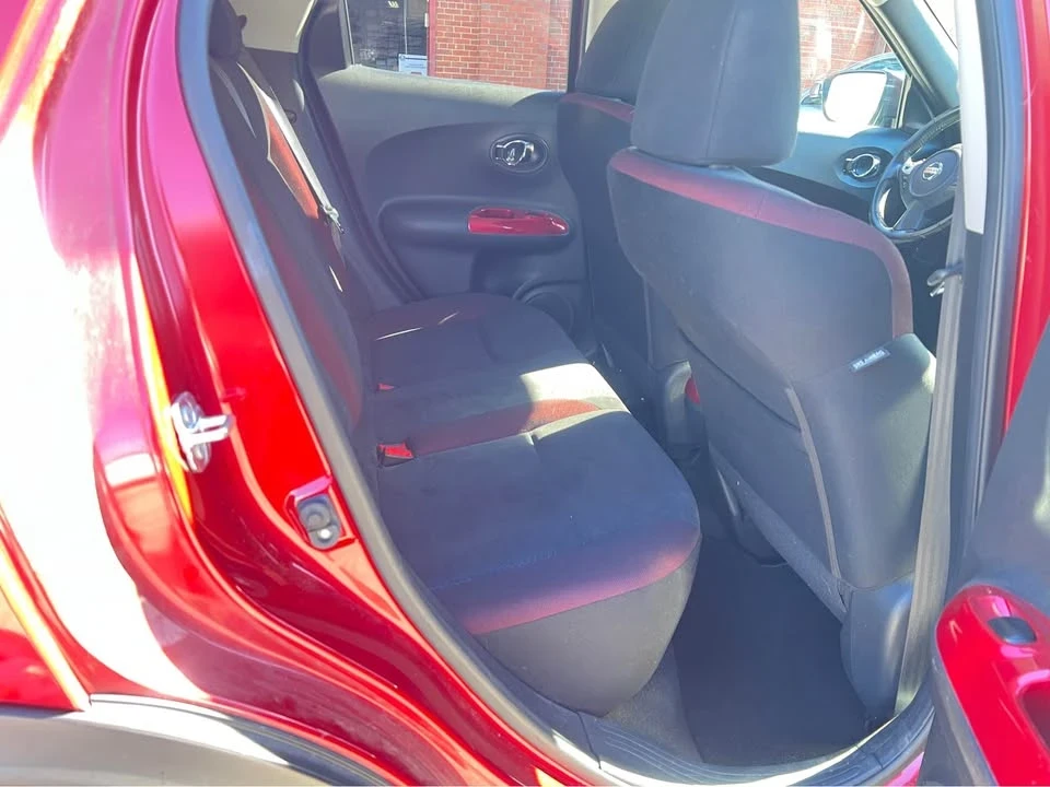 2015 Nissan Juke - Image 13 of 18