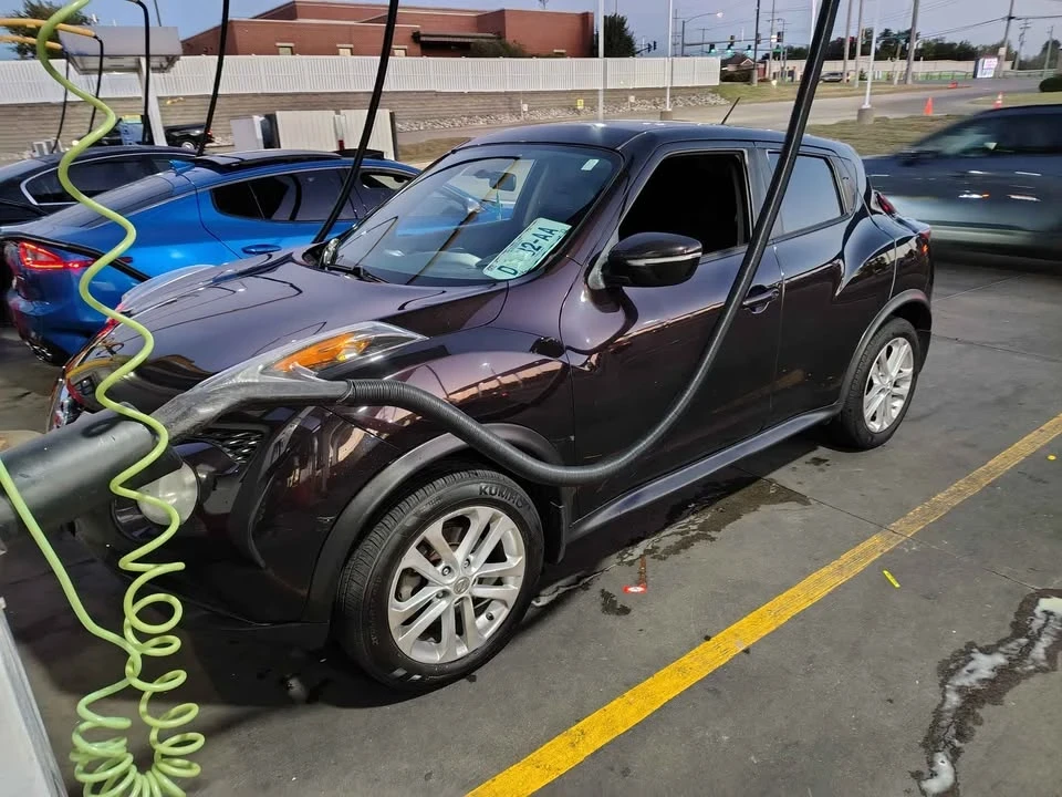 2015 Nissan Juke - Image 6 of 15