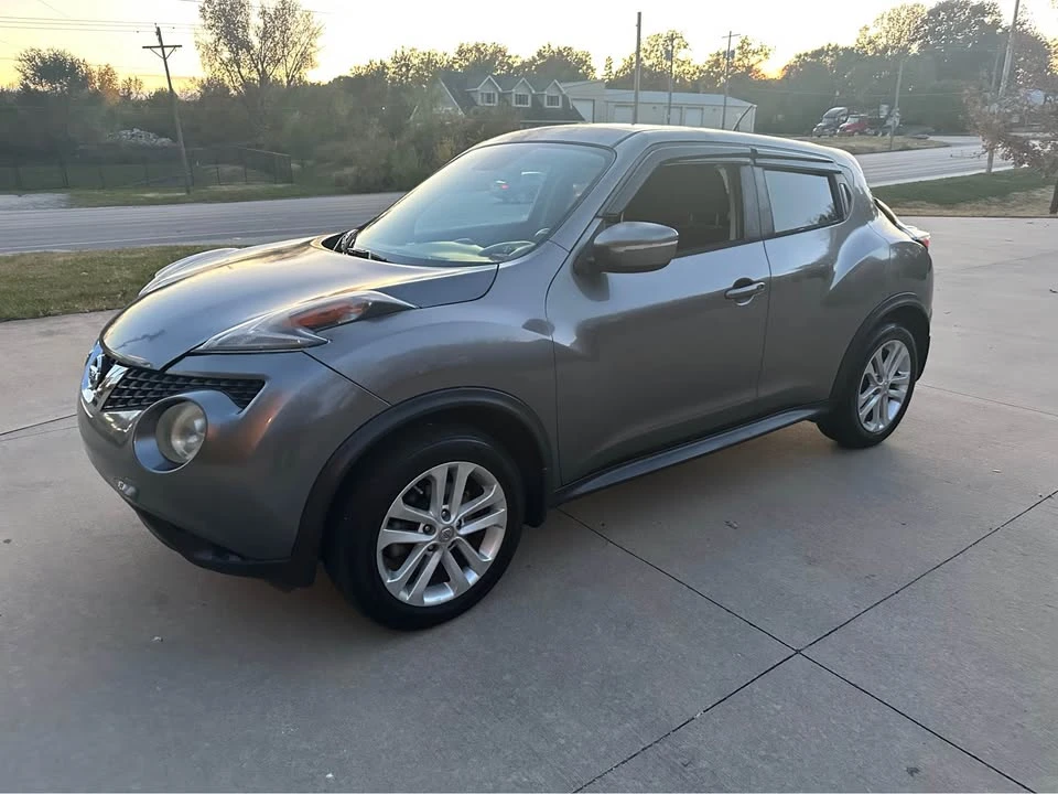 2015 Nissan Juke - Image 2 of 8