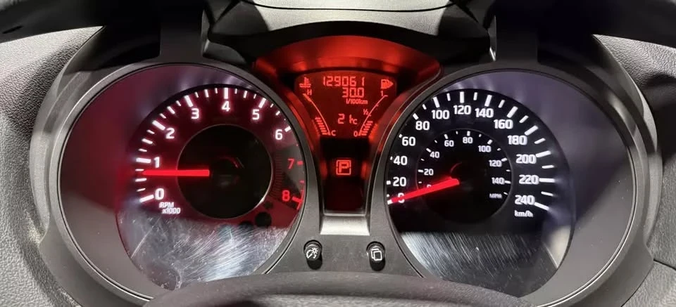 2015 Nissan Juke - Image 11 of 18
