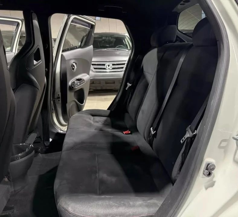 2015 Nissan Juke - Image 12 of 20
