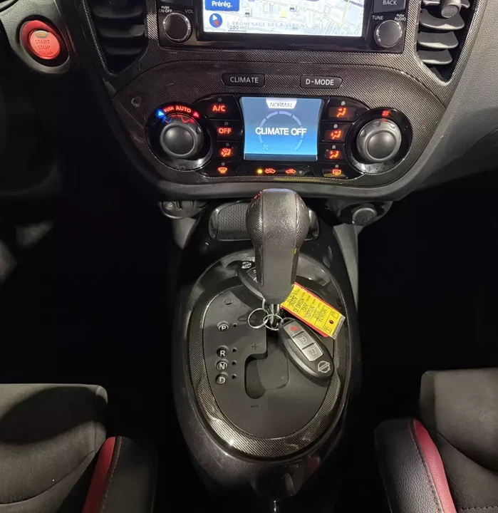 2015 Nissan Juke - Image 12 of 16