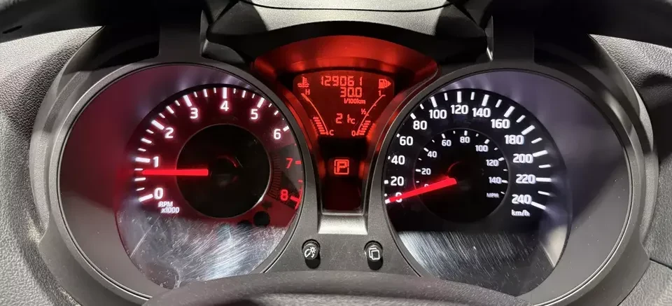 2015 Nissan Juke - Image 10 of 16