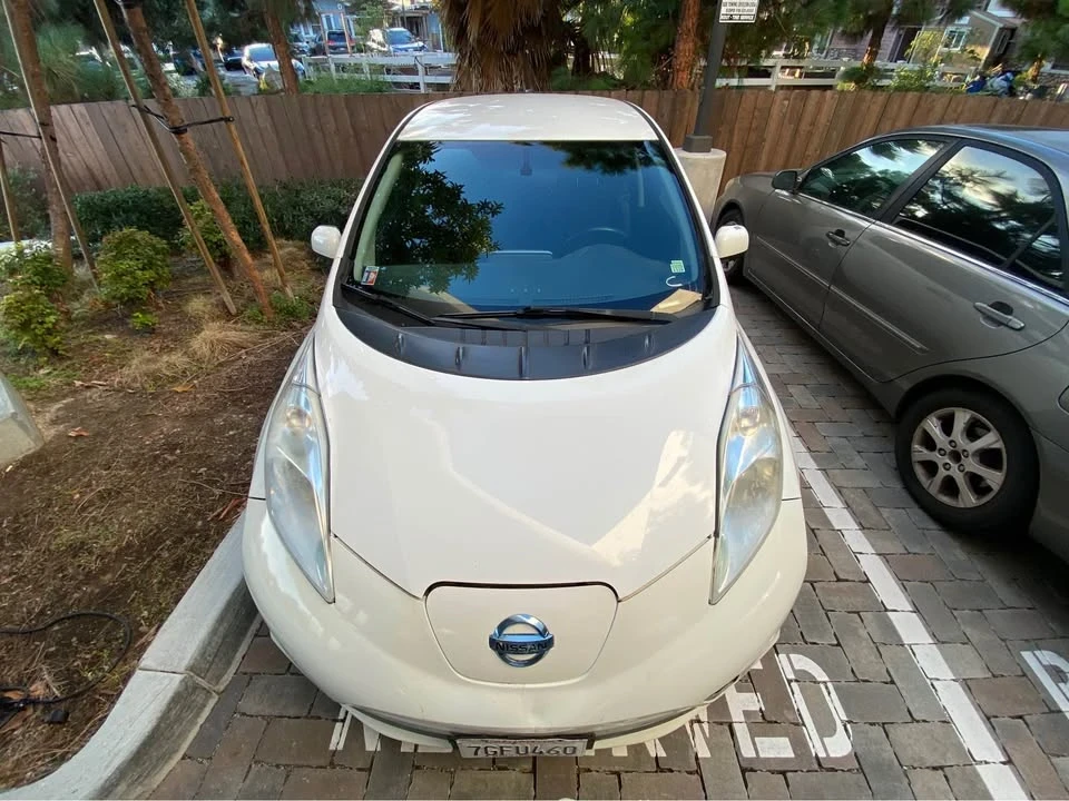 2015 Nissan Leaf - Image 11 of 14