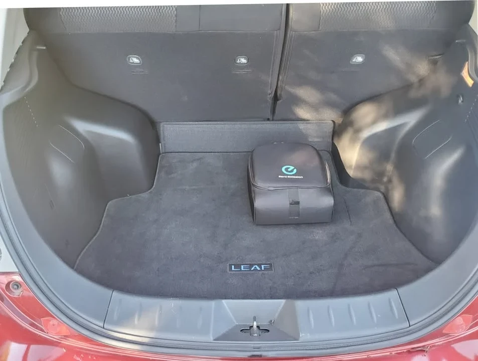 2015 Nissan Leaf - Image 9 of 13