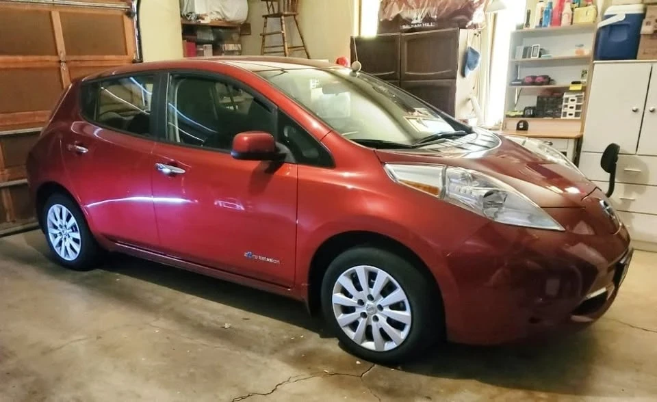 2015 Nissan Leaf - Image 2 of 13