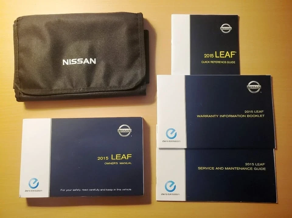 2015 Nissan Leaf - Image 11 of 13
