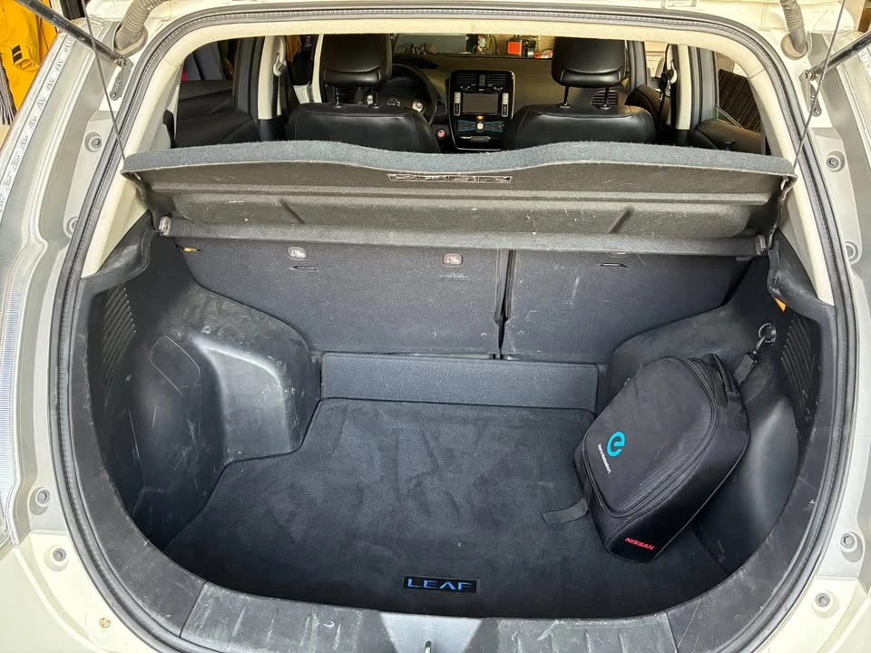 2015 Nissan Leaf - Image 10 of 10
