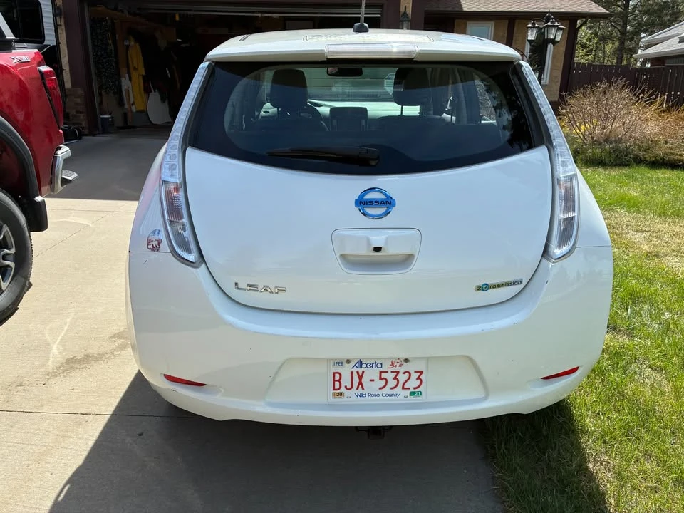 2015 Nissan Leaf - Image 4 of 10