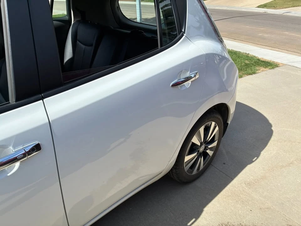 2015 Nissan Leaf - Image 3 of 10
