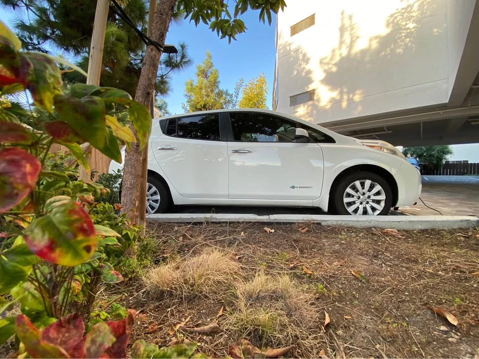 2015 Nissan Leaf - Image 6 of 13
