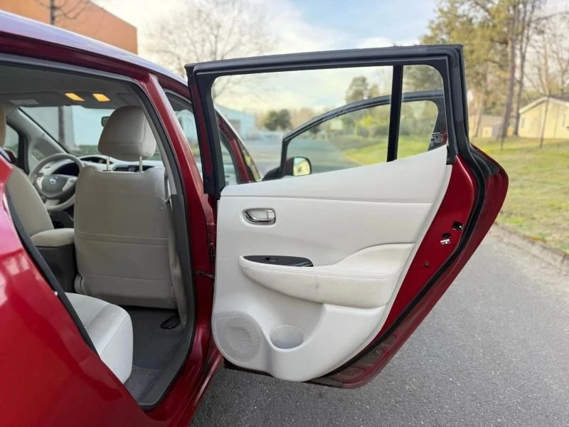 2015 Nissan Leaf - Image 20 of 20