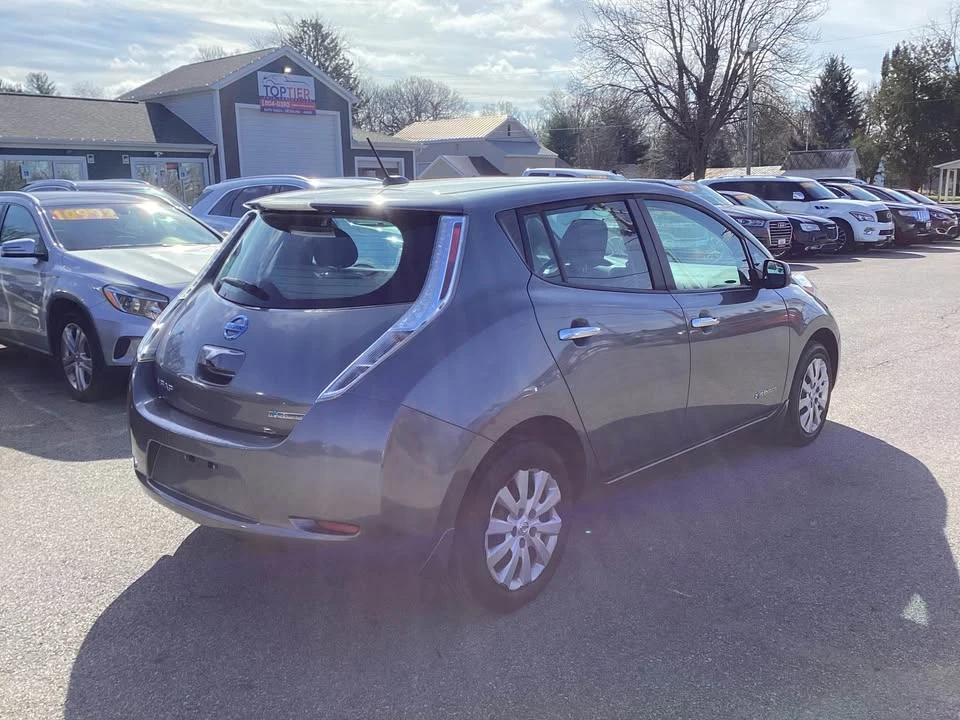 2015 Nissan Leaf - Image 3 of 9