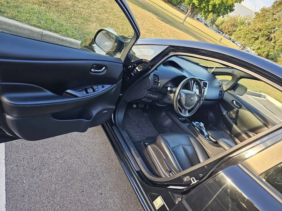 2015 Nissan Leaf - Image 4 of 14