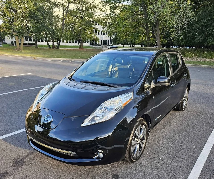 2015 Nissan Leaf - Image 2 of 14
