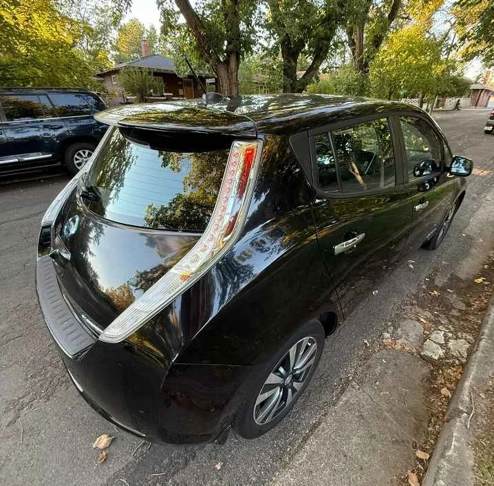 2015 Nissan Leaf - Image 3 of 12