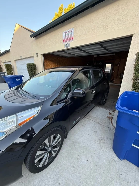 2015 Nissan Leaf - Image 6 of 10