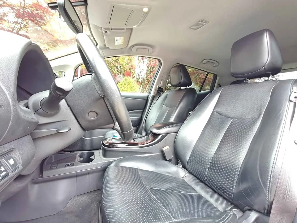 2015 Nissan Leaf - Image 9 of 18