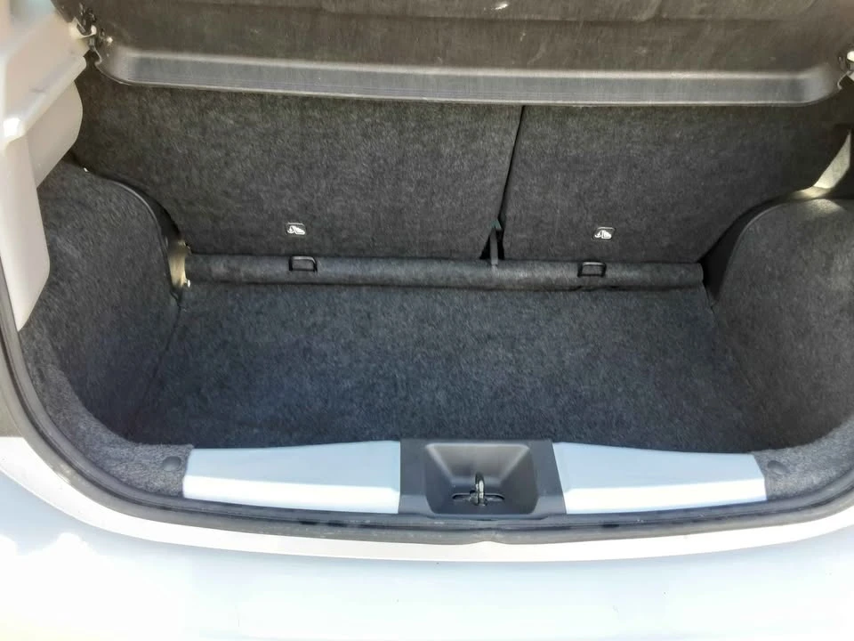 2015 Nissan Micra 4th Gen - Image 5 of 8