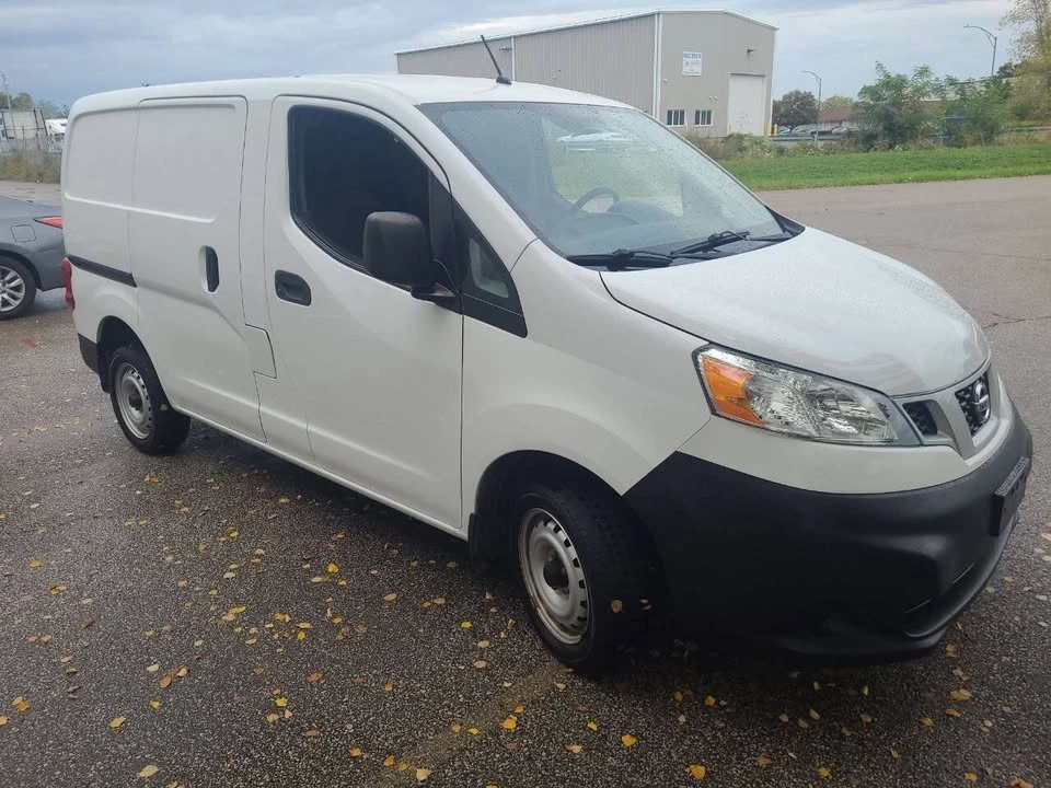 2015 Nissan NV - Image 3 of 9