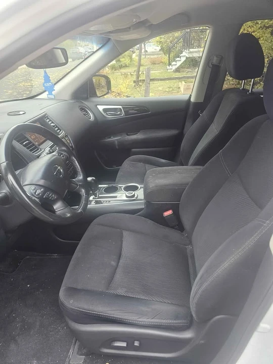 2015 Nissan Pathfinder 4th Gen - Image 7 of 10