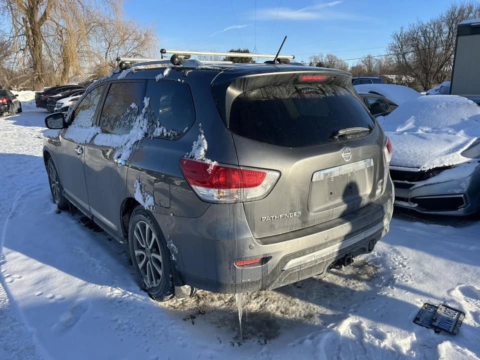 2015 Nissan Pathfinder 4th Gen - Image 6 of 17