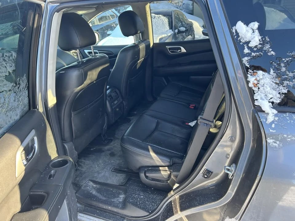 2015 Nissan Pathfinder 4th Gen - Image 8 of 17