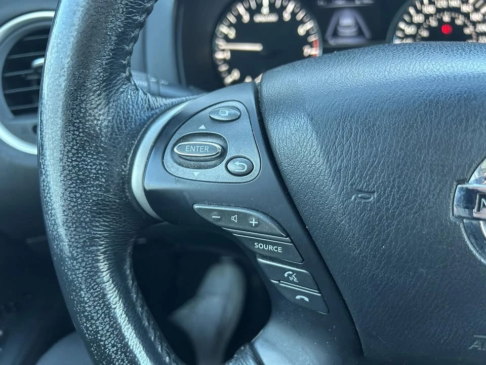 2015 Nissan Pathfinder 4th Gen - Image 14 of 17