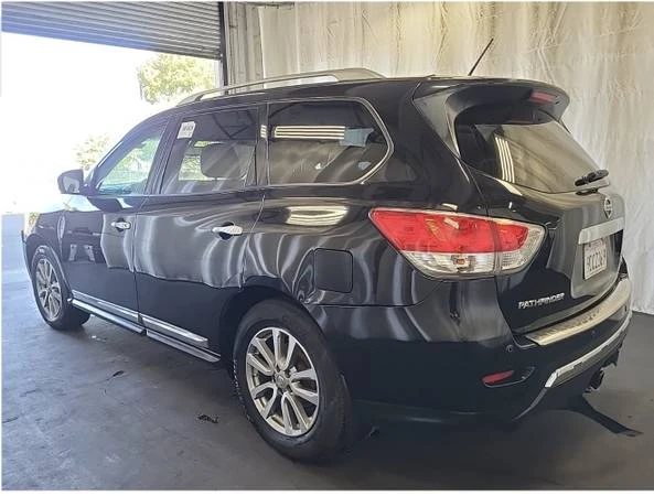 2015 Nissan Pathfinder 4th Gen - Image 2 of 14