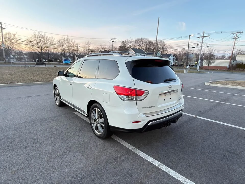 2015 Nissan Pathfinder 4th Gen - Image 7 of 21