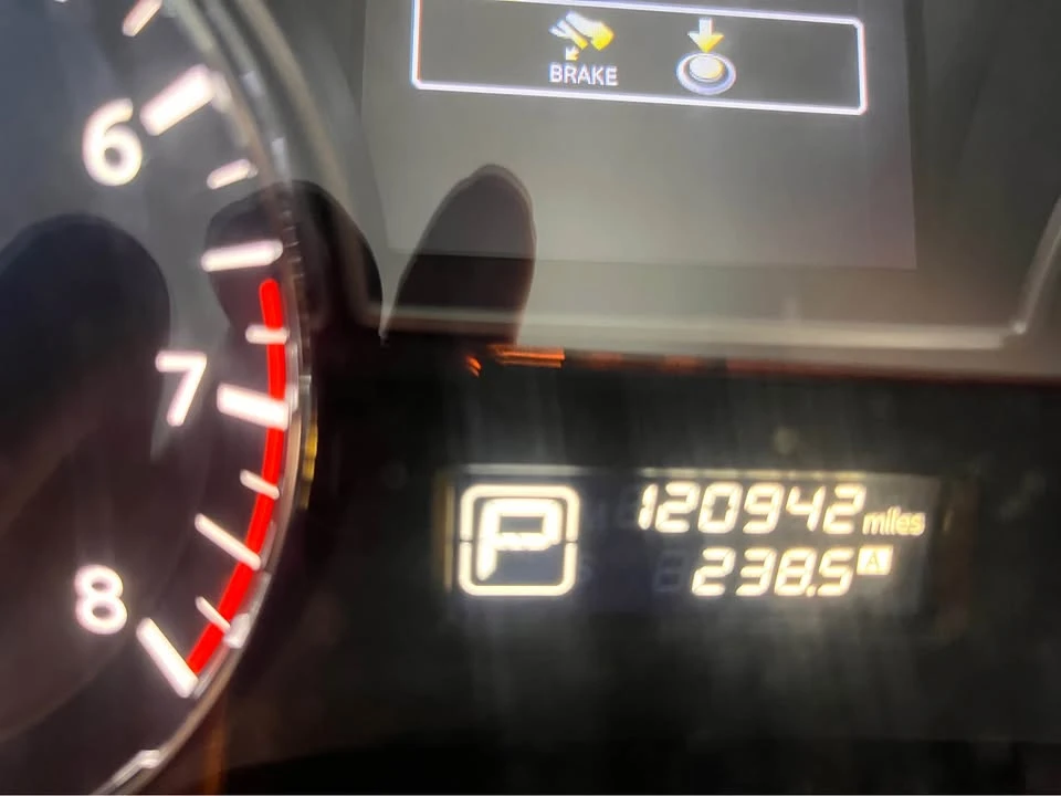 2015 Nissan Pathfinder 4th Gen - Image 3 of 10