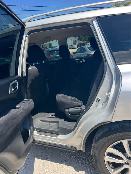 2015 Nissan Pathfinder 4th Gen - Image 8 of 13