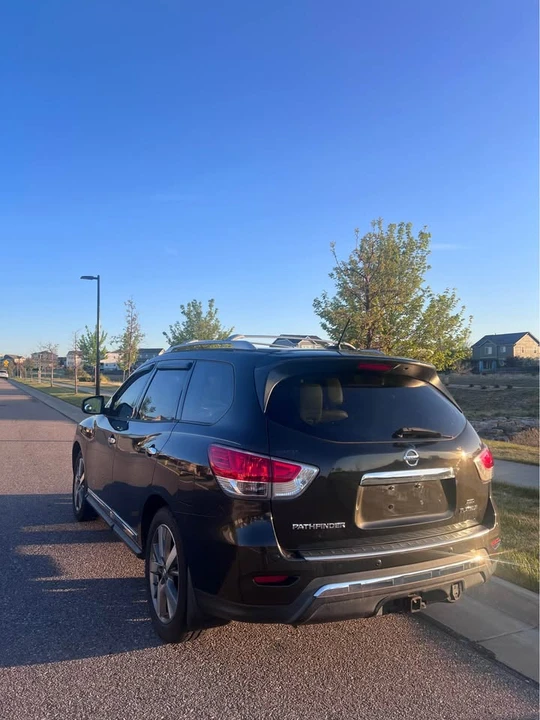2015 Nissan Pathfinder 4th Gen - Image 4 of 17