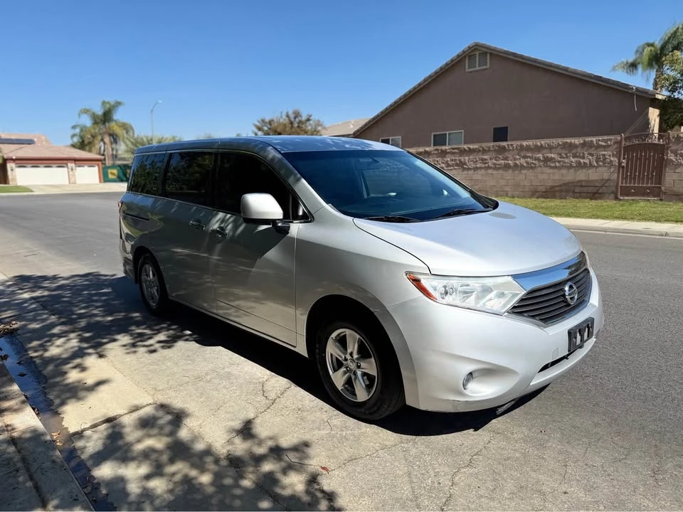 2015 Nissan Quest - Image 7 of 15