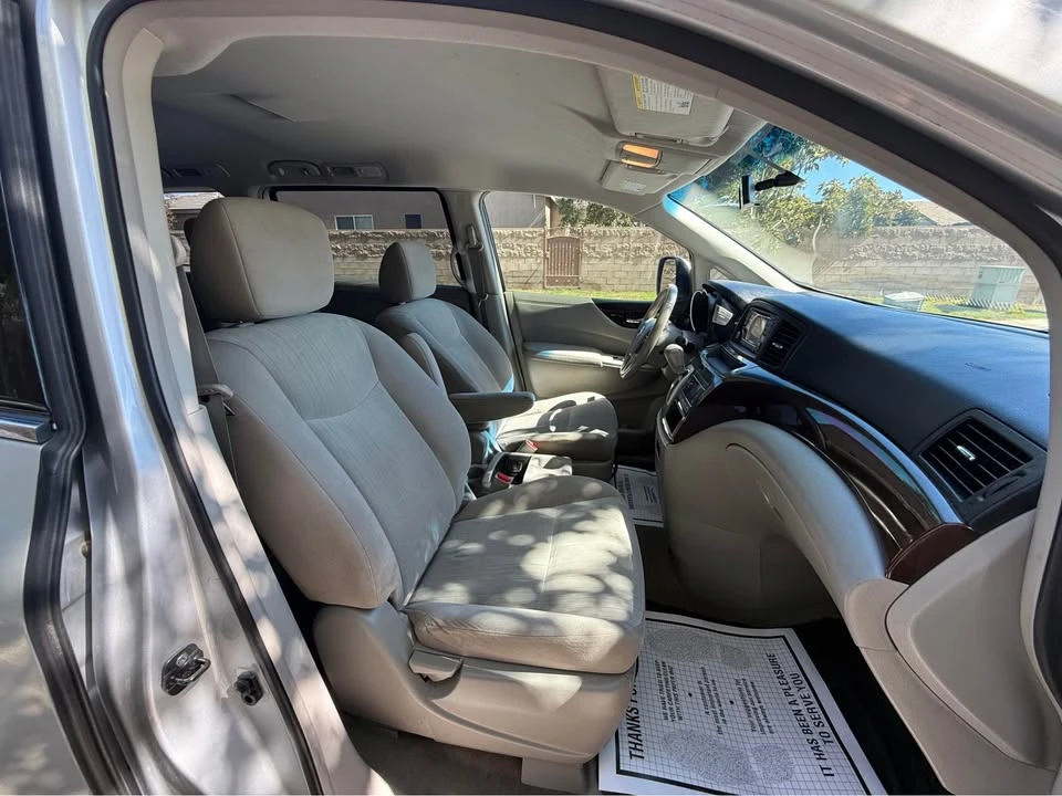 2015 Nissan Quest - Image 13 of 15
