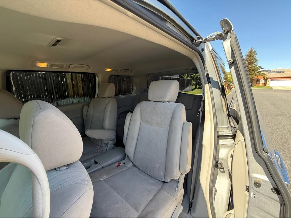 2015 Nissan Quest - Image 10 of 15