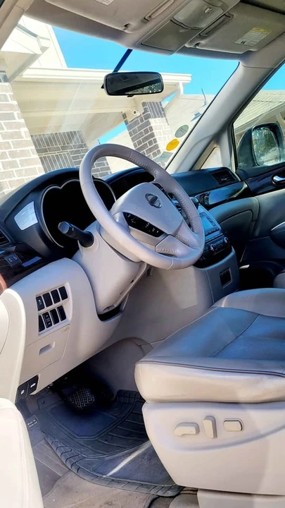 2015 Nissan Quest - Image 7 of 13