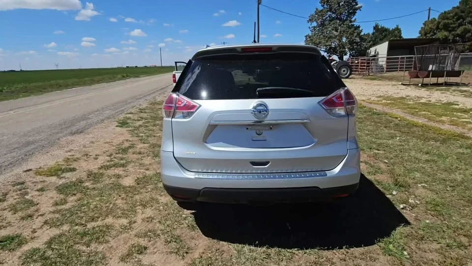 2015 Nissan Rogue - Image 3 of 6