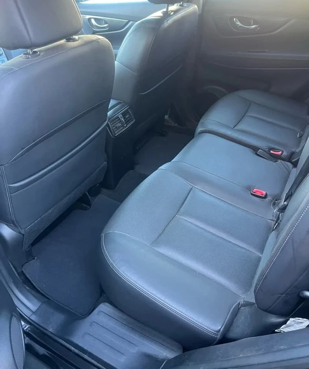 2015 Nissan Rogue - Image 14 of 16